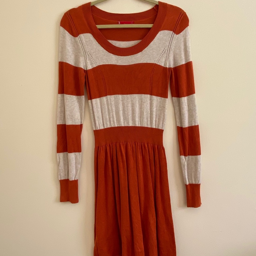 Long-sleeve, mini dress by Liv